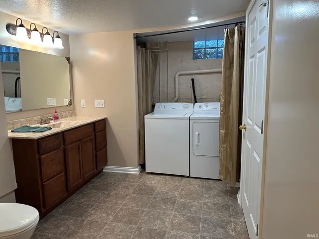 $535,000 | 2215 East State Road 14, Rochester, IN 46975