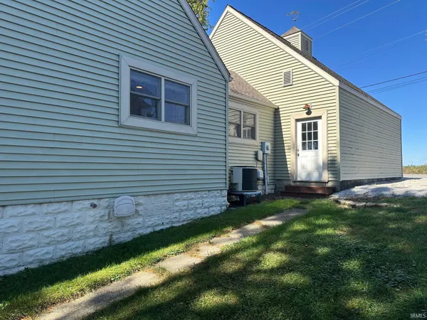 $499,000 | 2215 East State Road 14, Rochester, IN 46975