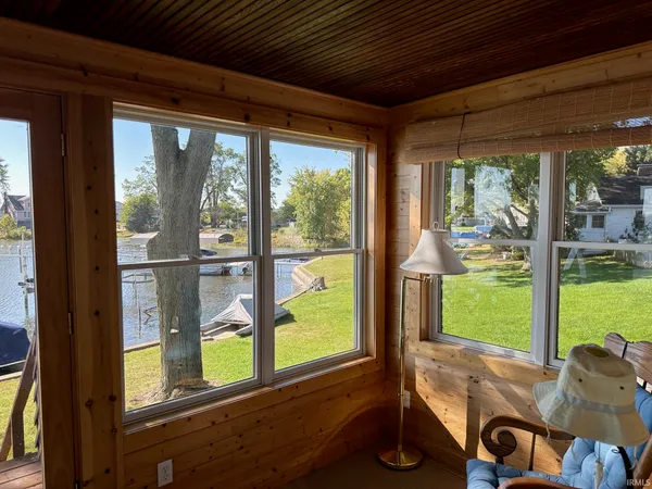 $499,000 | 2215 East State Road 14, Rochester, IN 46975