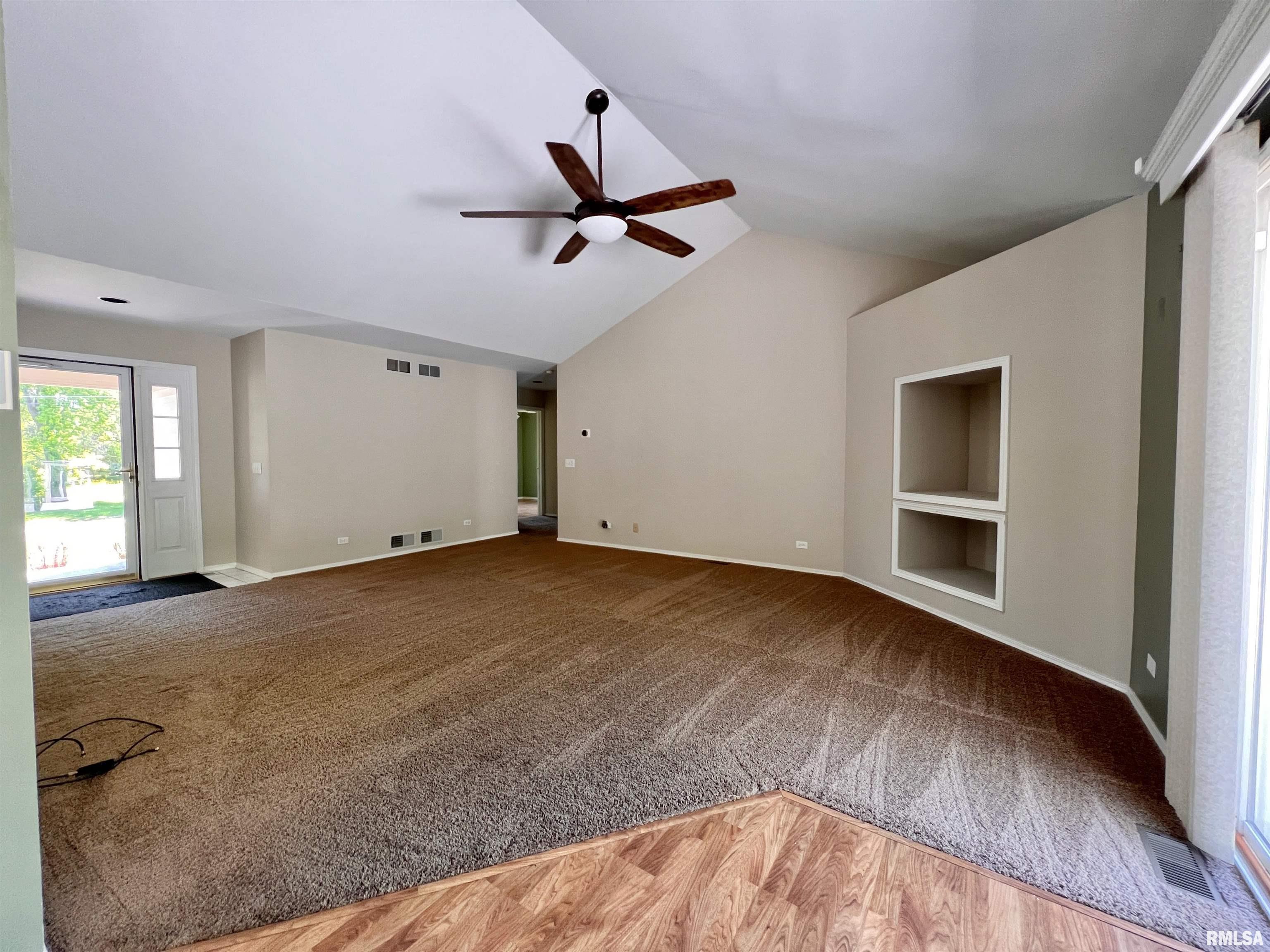 1523 West Lake Road Murphysboro, IL 62966 - Photo 5 of 28