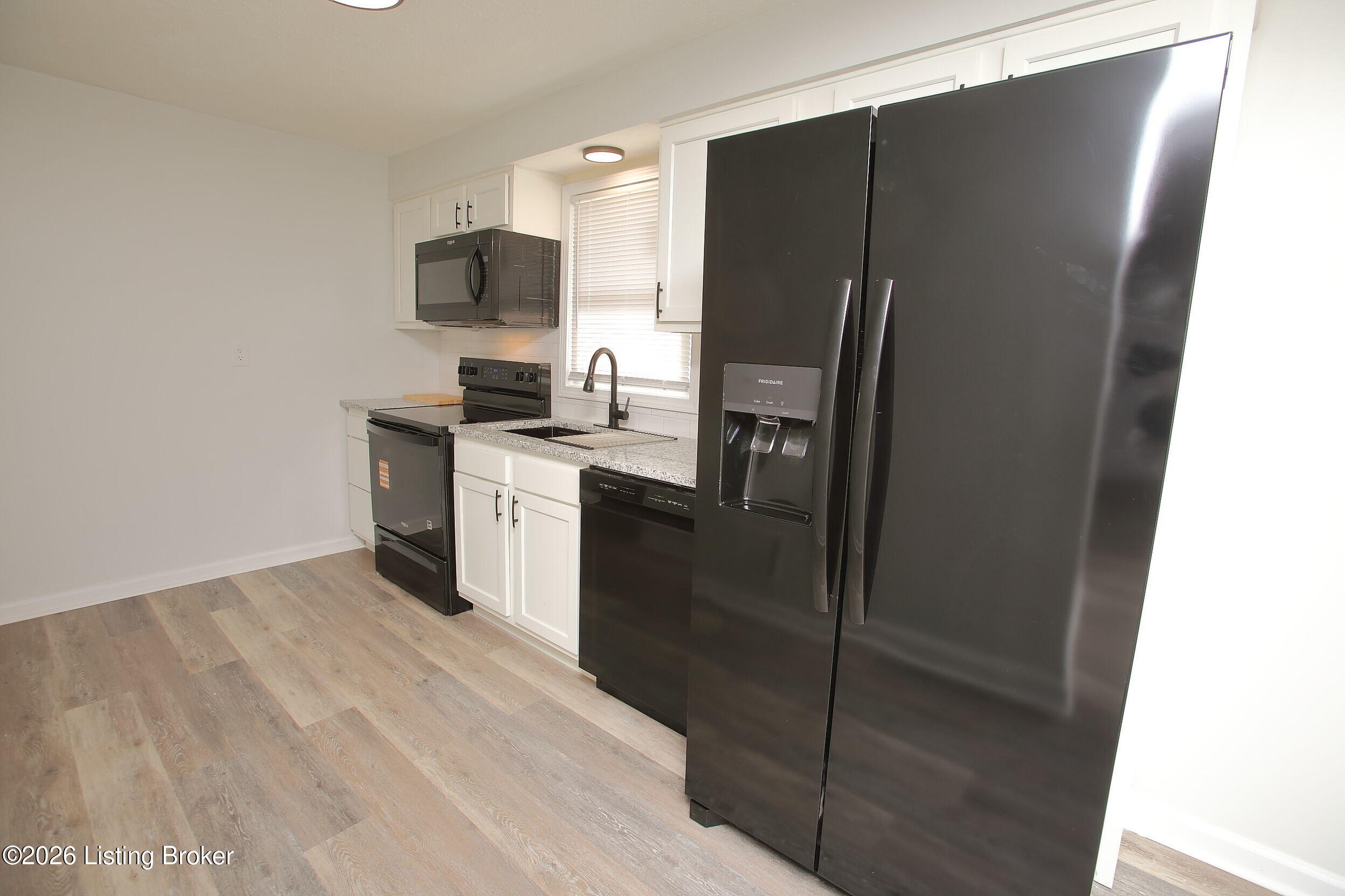 5510 Maryman Road Louisville, KY 40258 - Photo 11 of 29 Kitchen