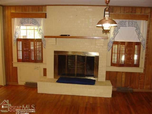 7 Donnan Road Taylors, SC 29687 - Photo 2 of 16 Gallery Image 2