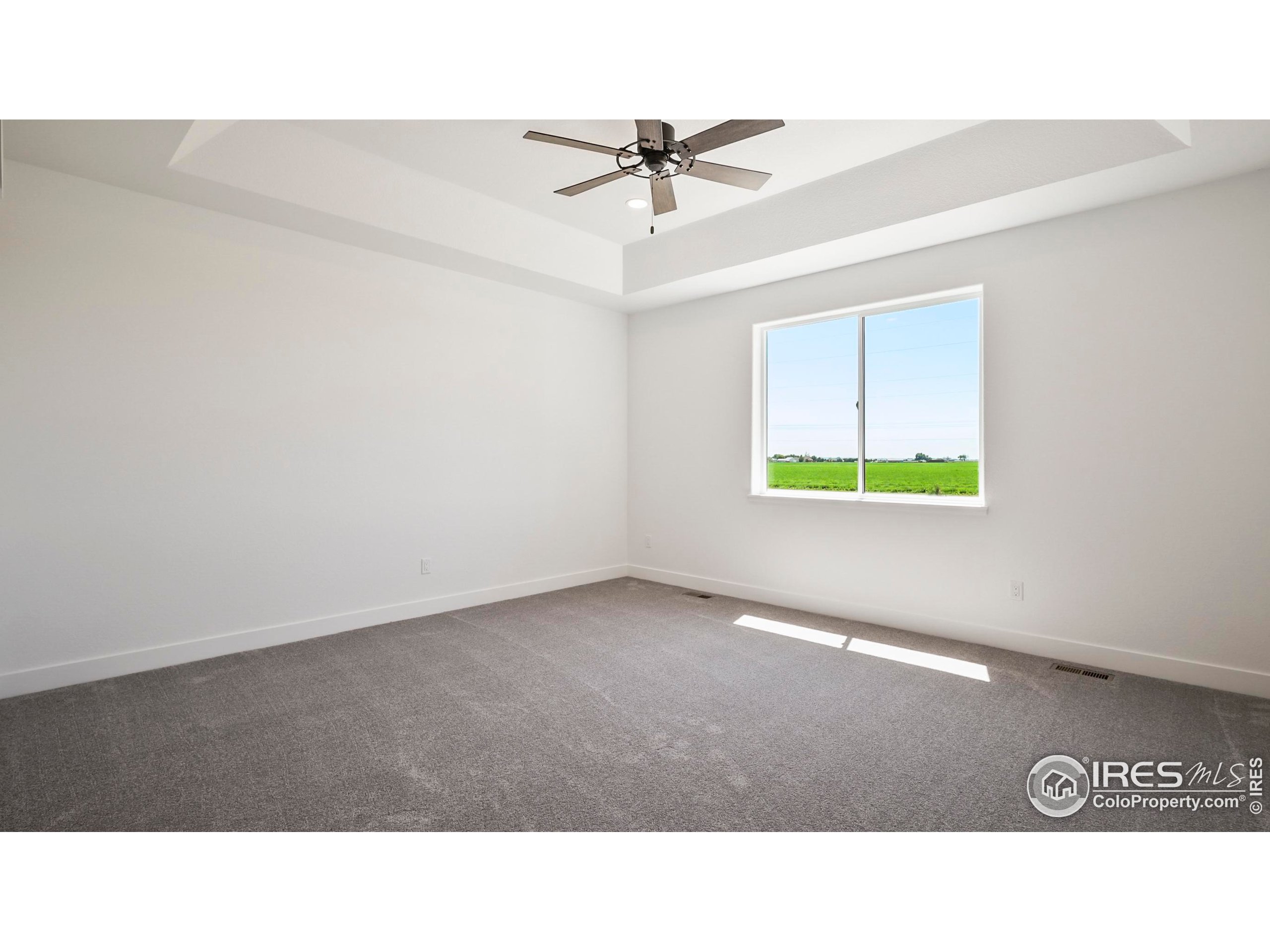 448 Cache Avenue Fort Morgan, CO 80701 - Photo 14 of 44 a black and white photo of a living room