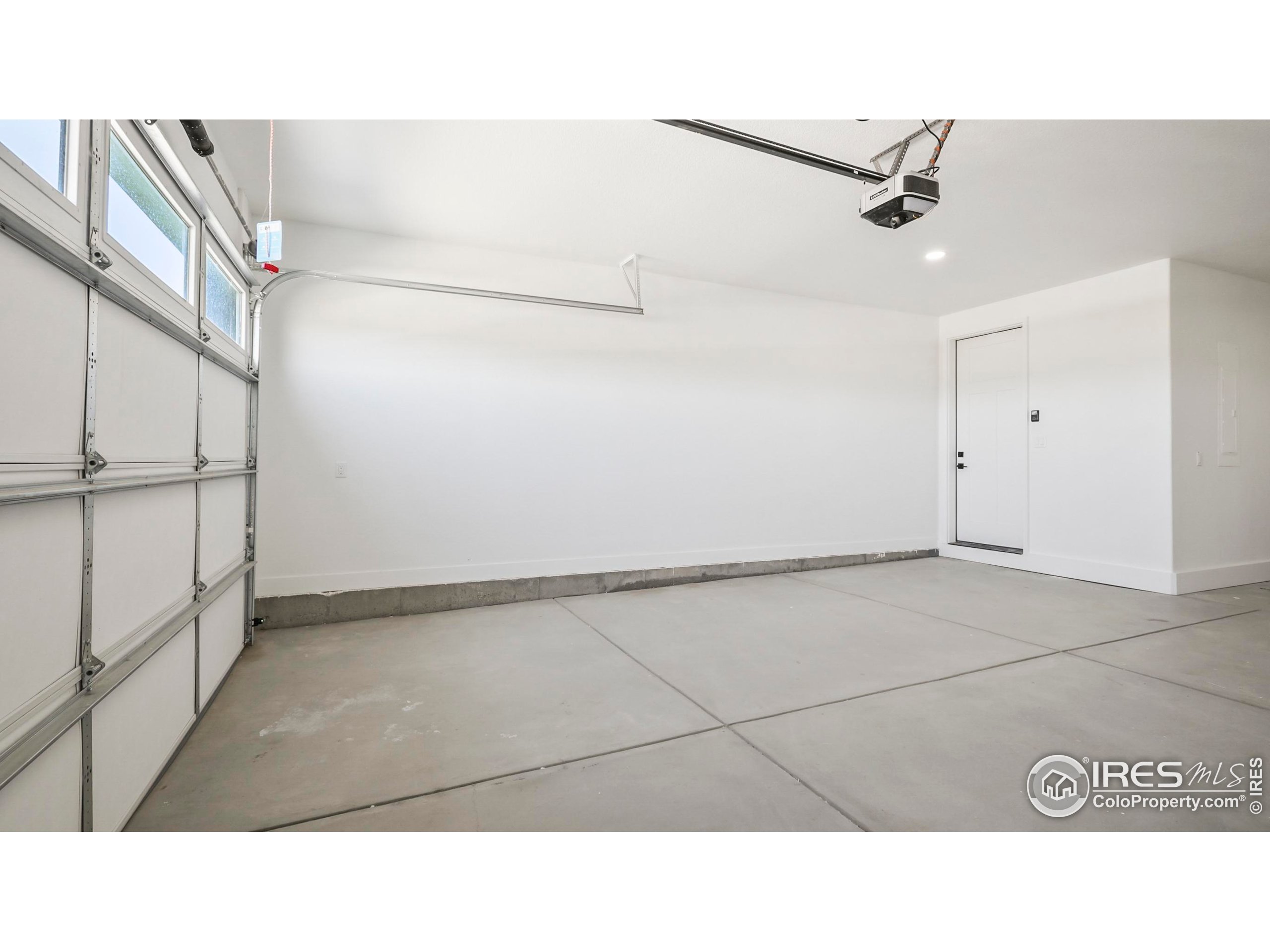 448 Cache Avenue Fort Morgan, CO 80701 - Photo 39 of 44 a black and white photo of a room