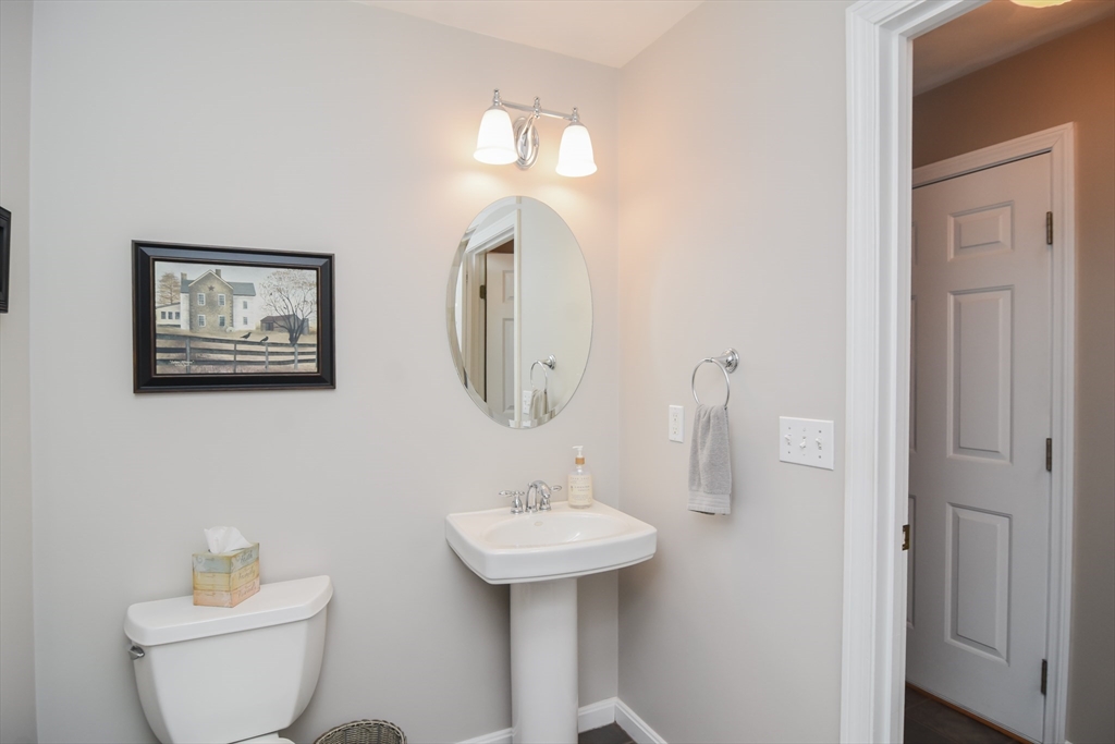 46 Hadleigh Road, Unit 46 Windham, NH 03087 - Photo 21 of 42