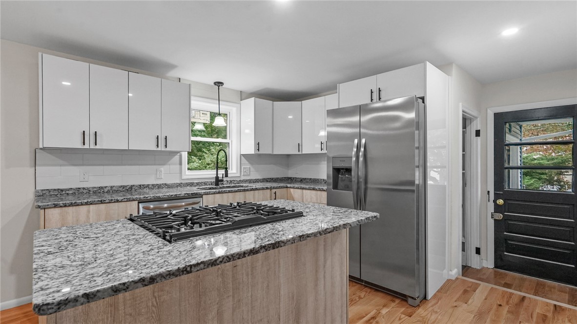 28 Douglas Road Warwick, RI 02886 - Photo 27 of 39