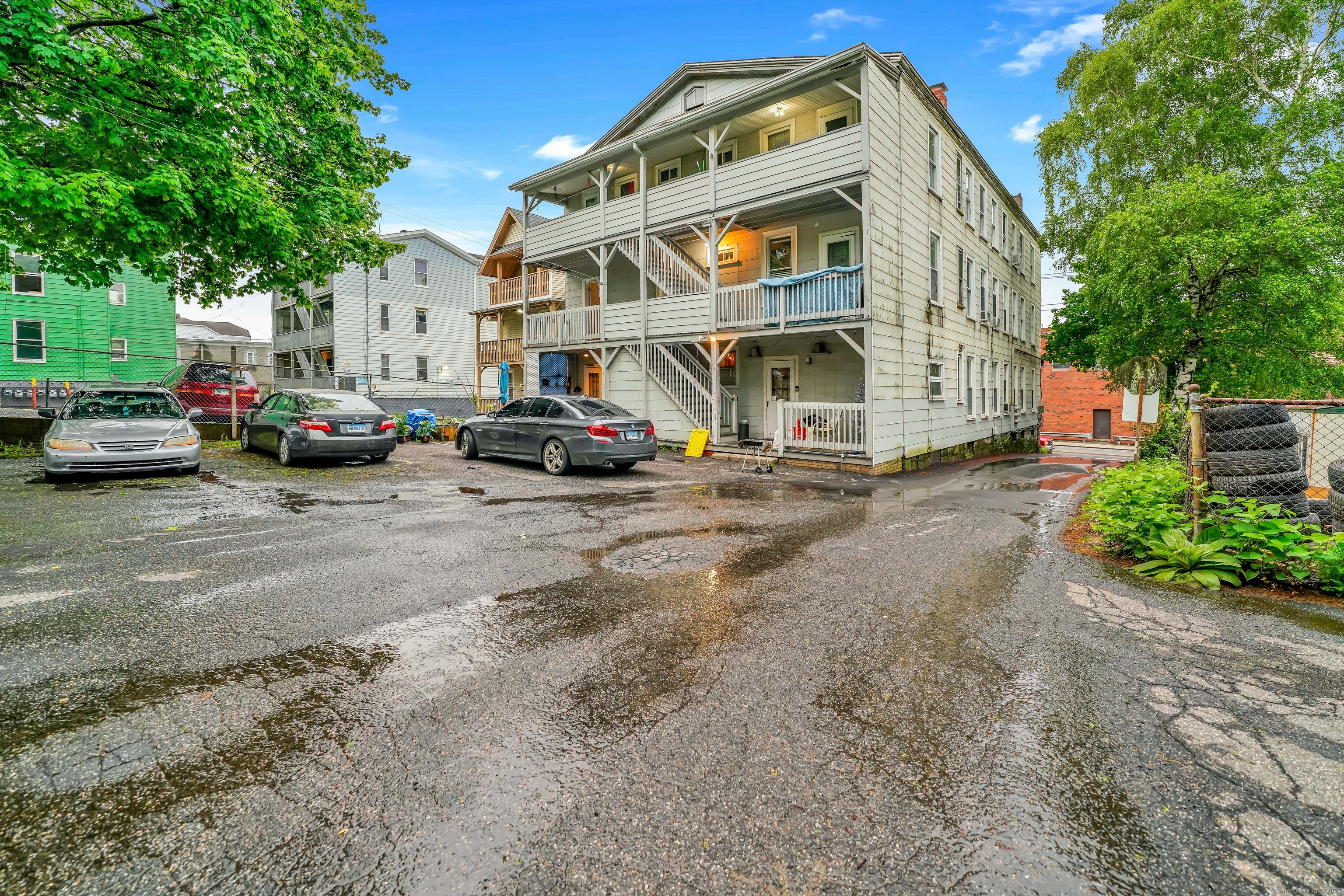 915 South Main Street Waterbury, CT 06706 - Photo 5 of 6