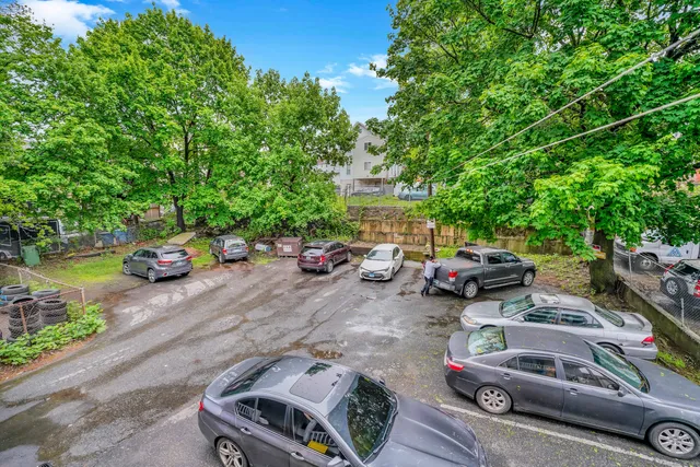 $1,000 | 915 South Main Street, Waterbury, CT 06706