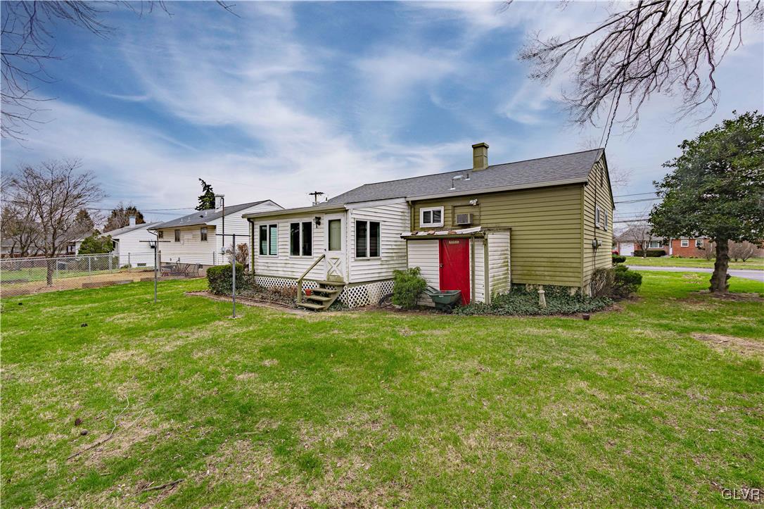 2128 Catasauqua Road Bethlehem, PA 18018 - Photo 35 of 36 Gallery Image 35