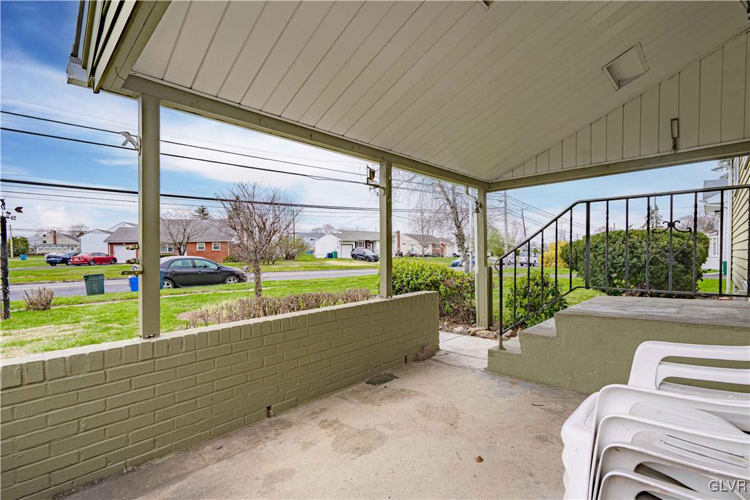 2128 Catasauqua Road Bethlehem, PA 18018 - Photo 6 of 36 Gallery Image 6