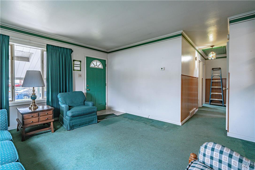 2128 Catasauqua Road Bethlehem, PA 18018 - Photo 10 of 36 Gallery Image 10