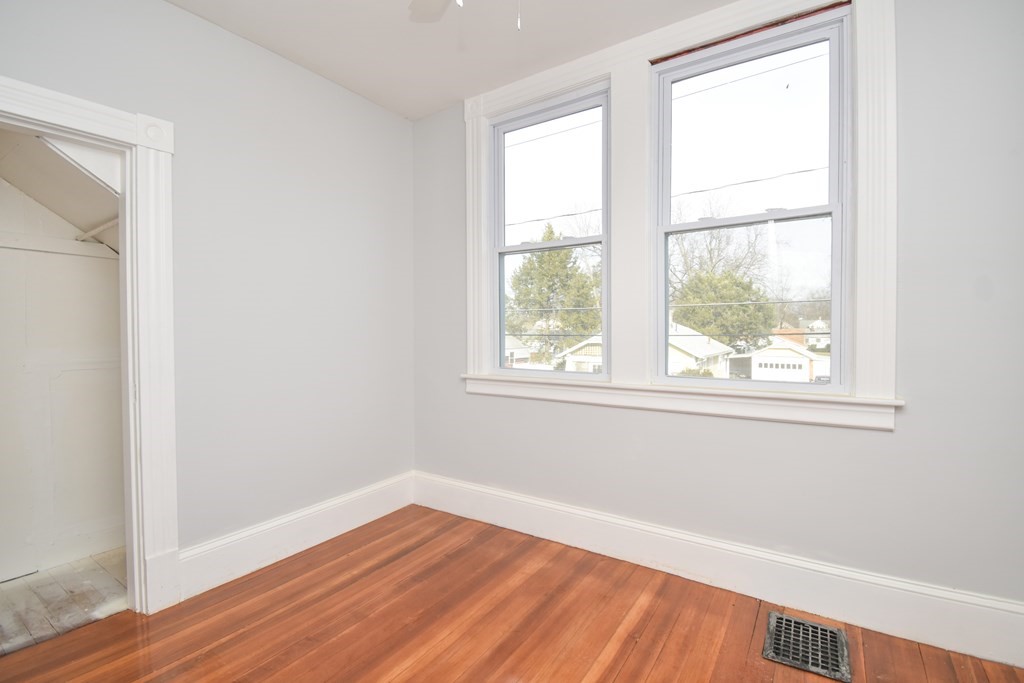 78 Homestead Avenue Springfield, MA 01151 - Photo 8 of 11 Gallery Image 8