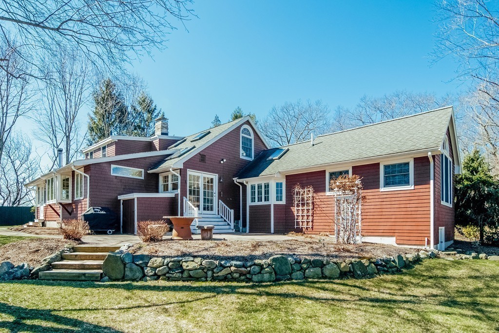 14 Walnut Street Lexington, MA 02421 - Photo 27 of 30 Gallery Image 27