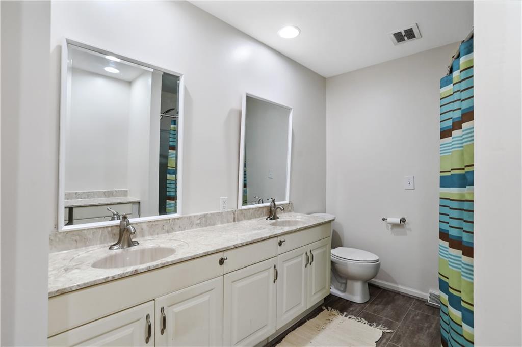 1150 Chessington Road Indianapolis, IN 46260 - Photo 37 of 60 Gallery Image 37