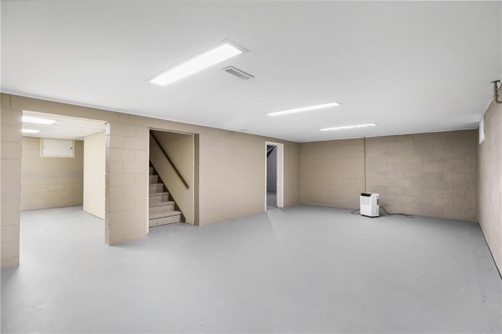 1150 Chessington Road Indianapolis, IN 46260 - Photo 39 of 60 Gallery Image 39