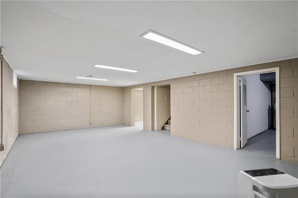 1150 Chessington Road Indianapolis, IN 46260 - Photo 41 of 60 Gallery Image 41