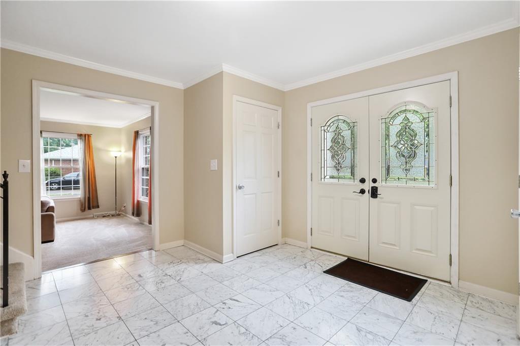 1150 Chessington Road Indianapolis, IN 46260 - Photo 8 of 60 Gallery Image 8