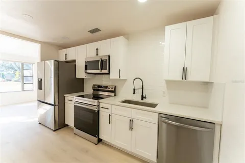 $325,000 | 2509 16th Avenue South, St. Petersburg, FL 33712