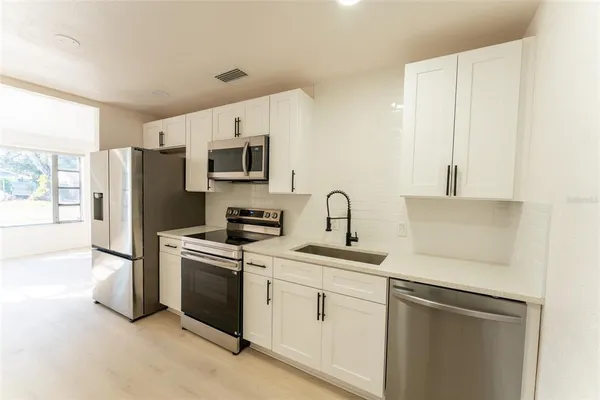 $300,000 | 2509 16th Avenue South, St. Petersburg, FL 33712