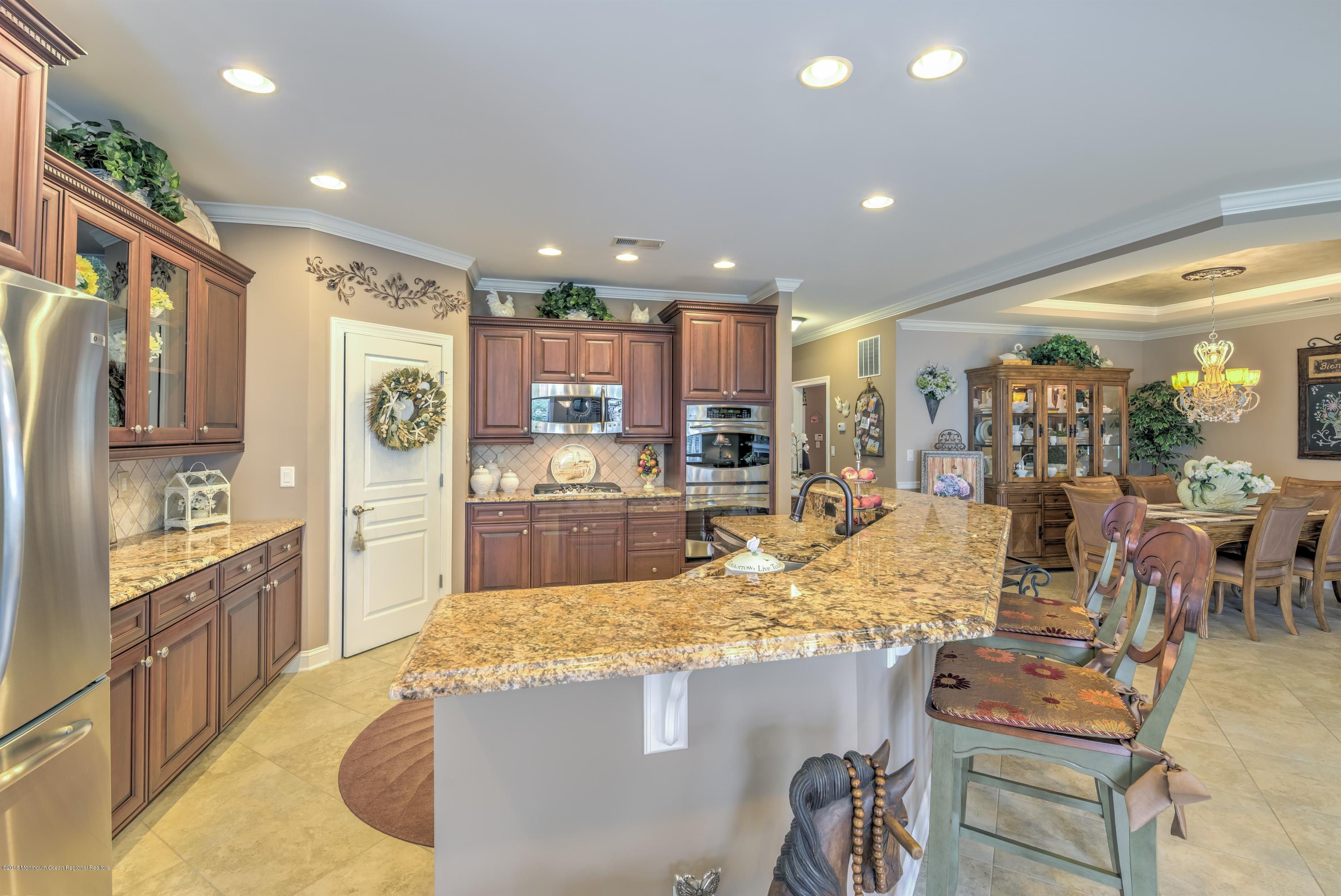 5 Sutfield Road Jackson, NJ 08527 - Photo 7 of 29 015_KITCHEN