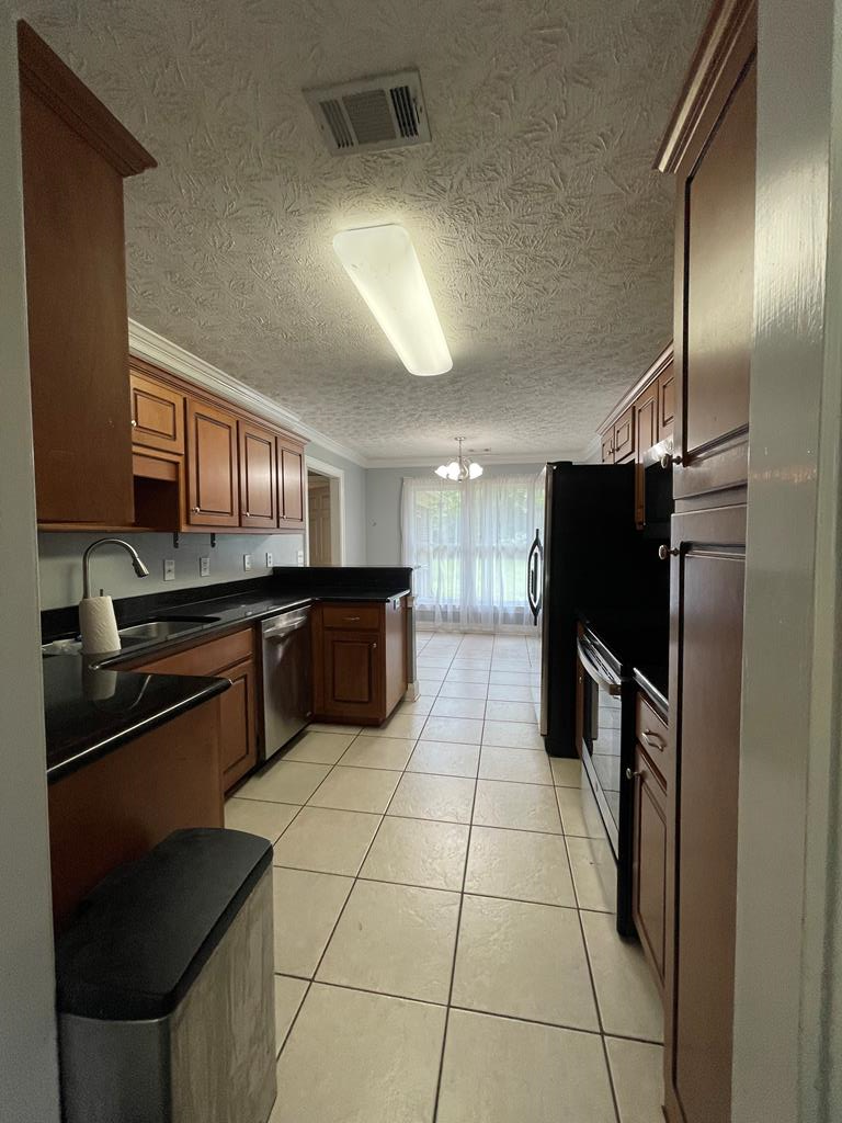 500 Calhoun Road Smiths Station, AL 36877 - Photo 7 of 23 Gallery Image 7