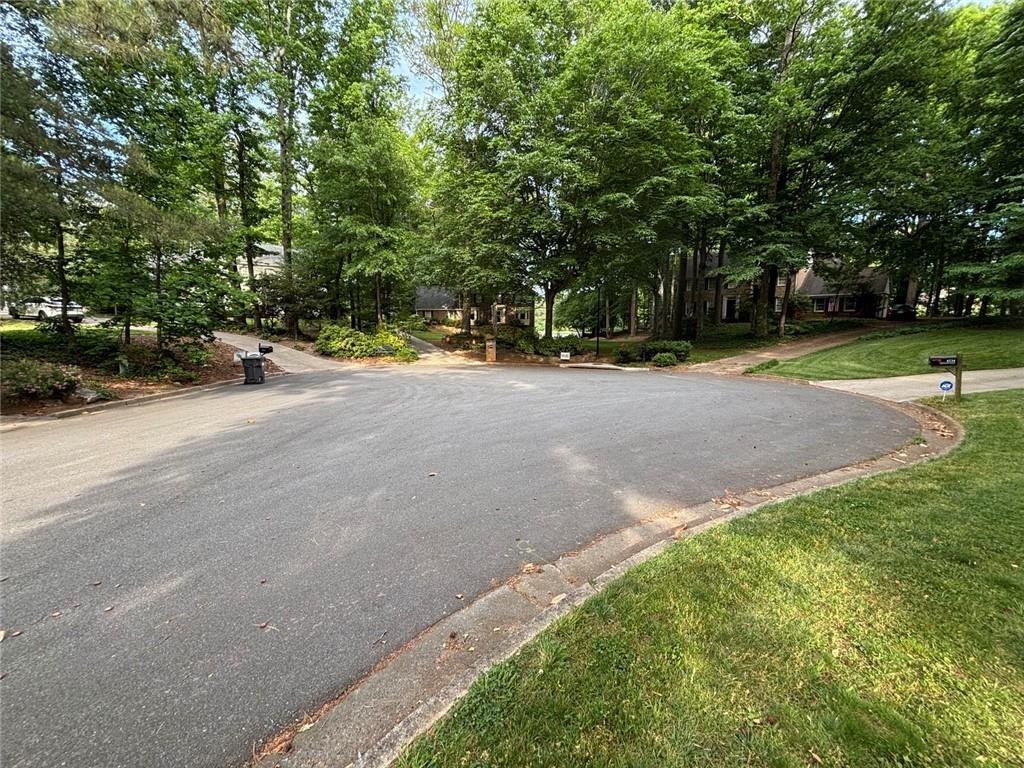 4533 Middlebury Court Northeast Marietta, GA 30068 - Photo 4 of 4