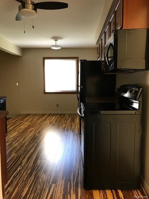 705 Sheffield Road Auburn Hills, MI 48326 - Photo 9 of 23 IMG_1005.JPG