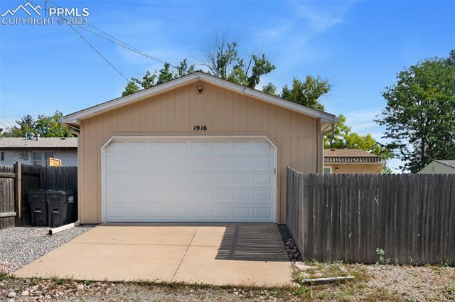 1916 Winston Road Colorado Springs, CO 80909 - Photo 11 of 44