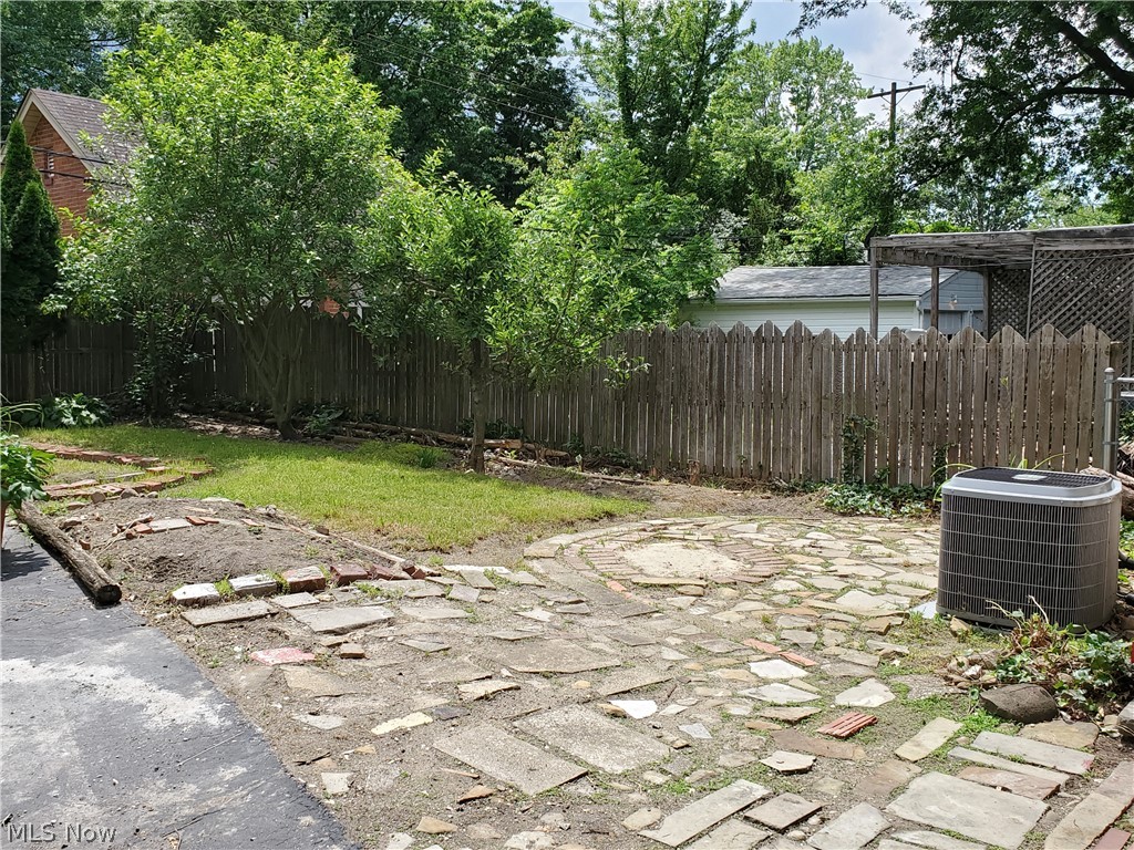 3542 Boynton Road Cleveland Heights, OH 44121 - Photo 30 of 33