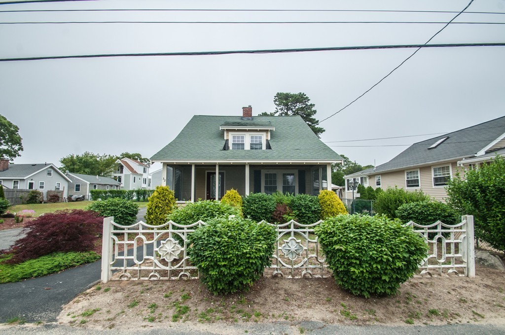 32 Pleasant Street Wareham, MA 02571 - Photo 4 of 24 Gallery Image 4