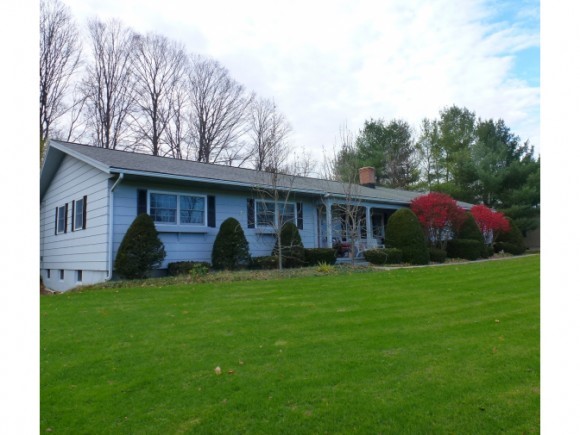 124 Easy Street Rutland Town, VT 05701 - Photo 3 of 22