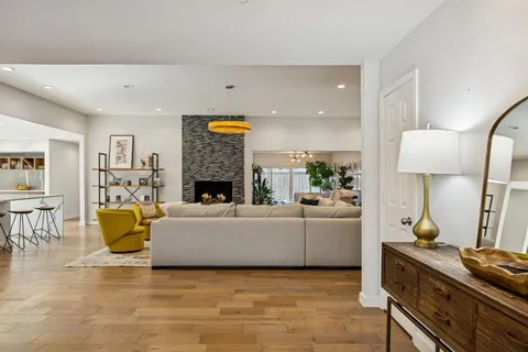 $1,099,000 | 9522 Robin Meadow Drive, Dallas, TX 75243