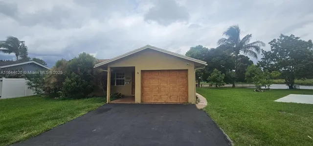 $315,000 | 6605 Northwest 77th Street, Tamarac, FL 33321
