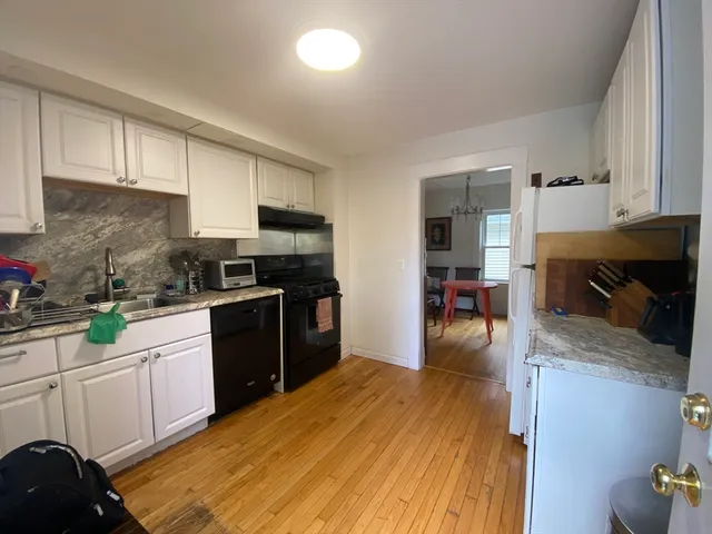 $3,350 | 16 Stonecleve Road, Unit 16, Wellesley, MA 02482