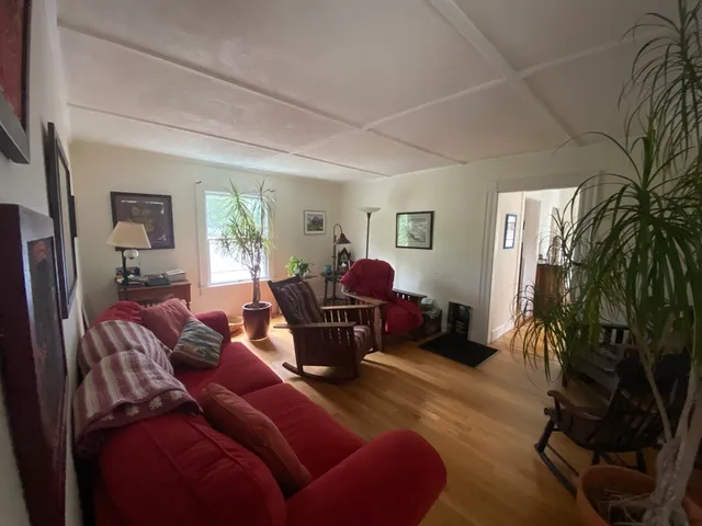 $3,350 | 16 Stonecleve Road, Unit 16, Wellesley, MA 02482