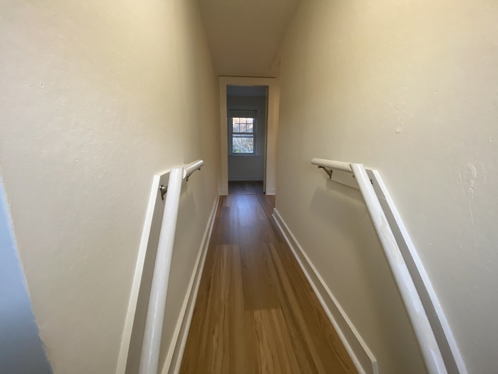 16 Stonecleve Road, Unit 16 Wellesley, MA 02482 - Photo 8 of 16