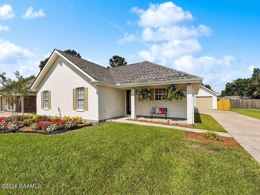 309 Cheyenne Circle Scott, LA 70583 - Photo 4 of 26 IMG_9834
