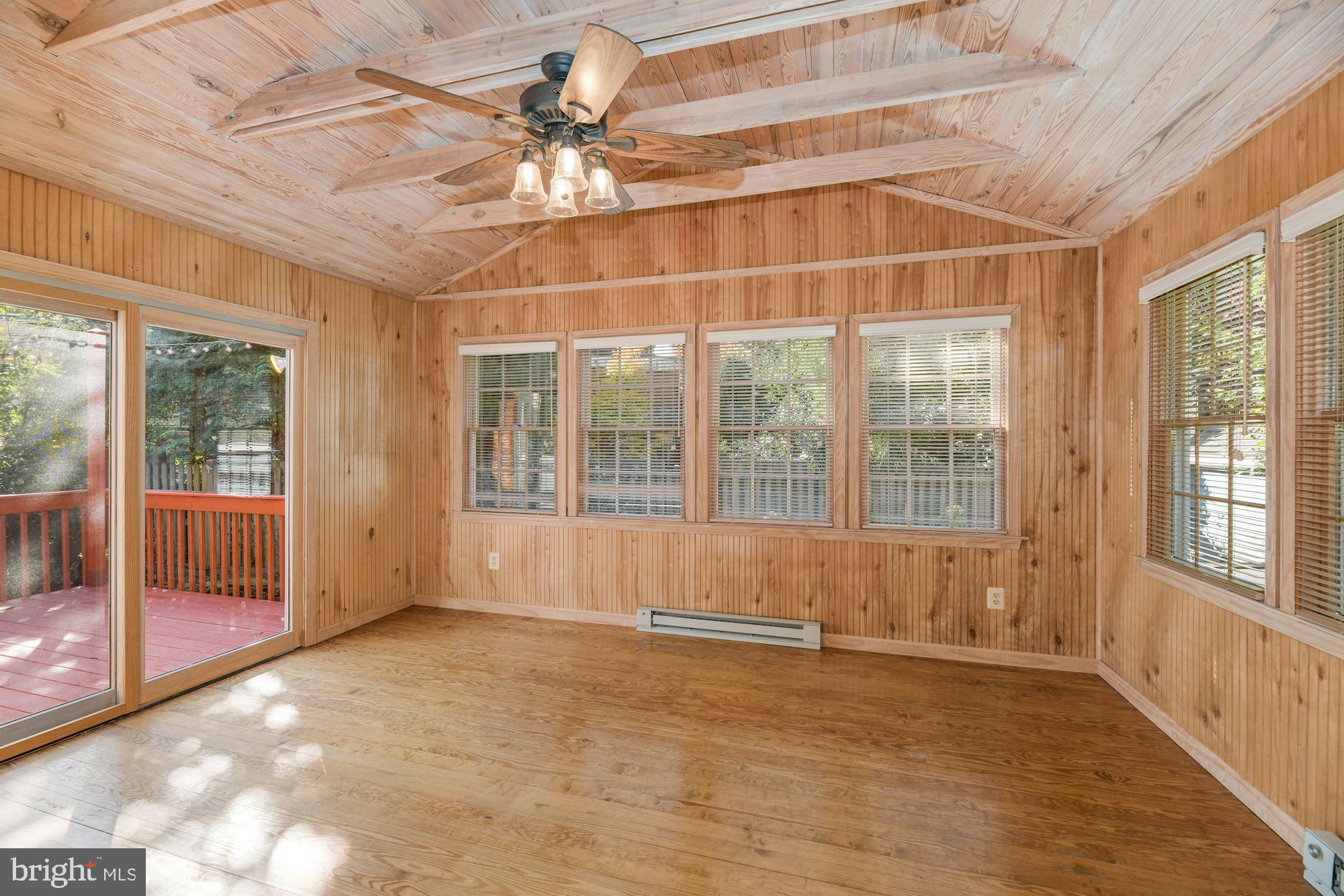 12 West Braddock Road Alexandria, VA 22301 - Photo 18 of 35 Huge sunroom addition with vaulted ceiling