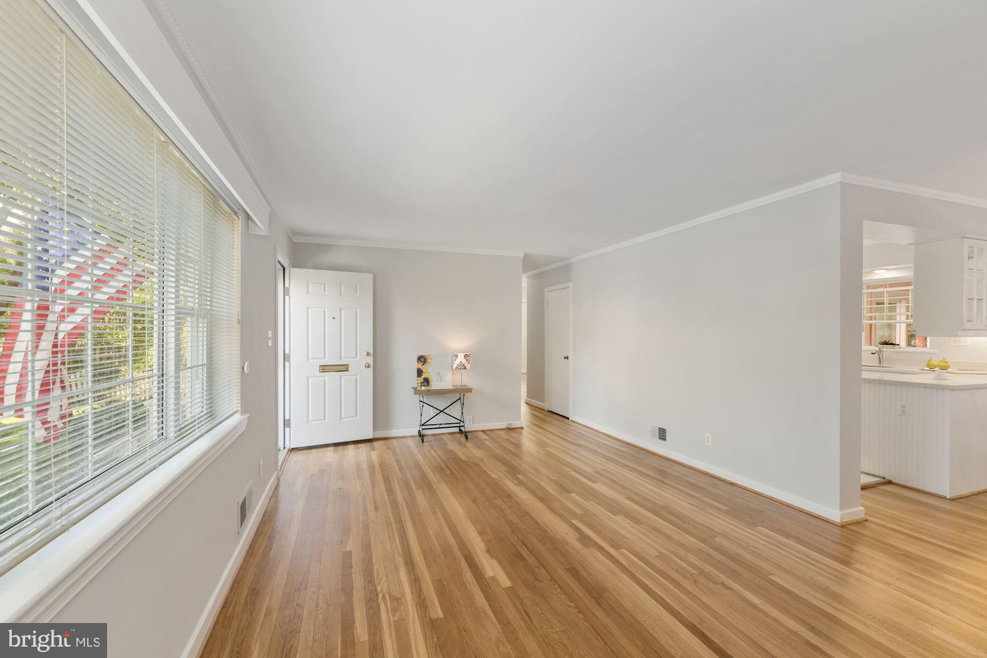12 West Braddock Road Alexandria, VA 22301 - Photo 20 of 35 Replacement windows , fresh paint & refin.floors