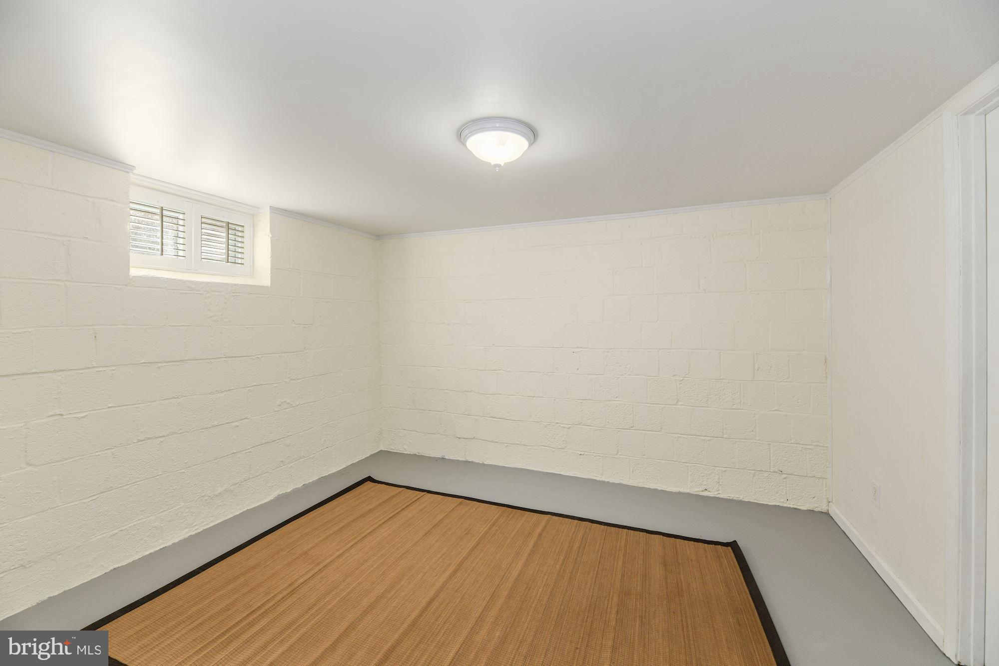 12 West Braddock Road Alexandria, VA 22301 - Photo 29 of 35 Bonus room with en suite bath! Perfect home office