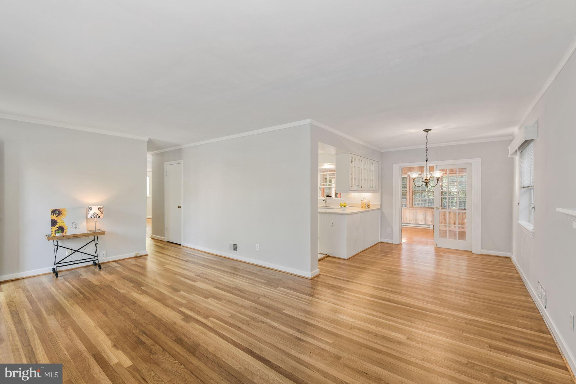 12 West Braddock Road Alexandria, VA 22301 - Photo 10 of 35 Refinished wood floors through out