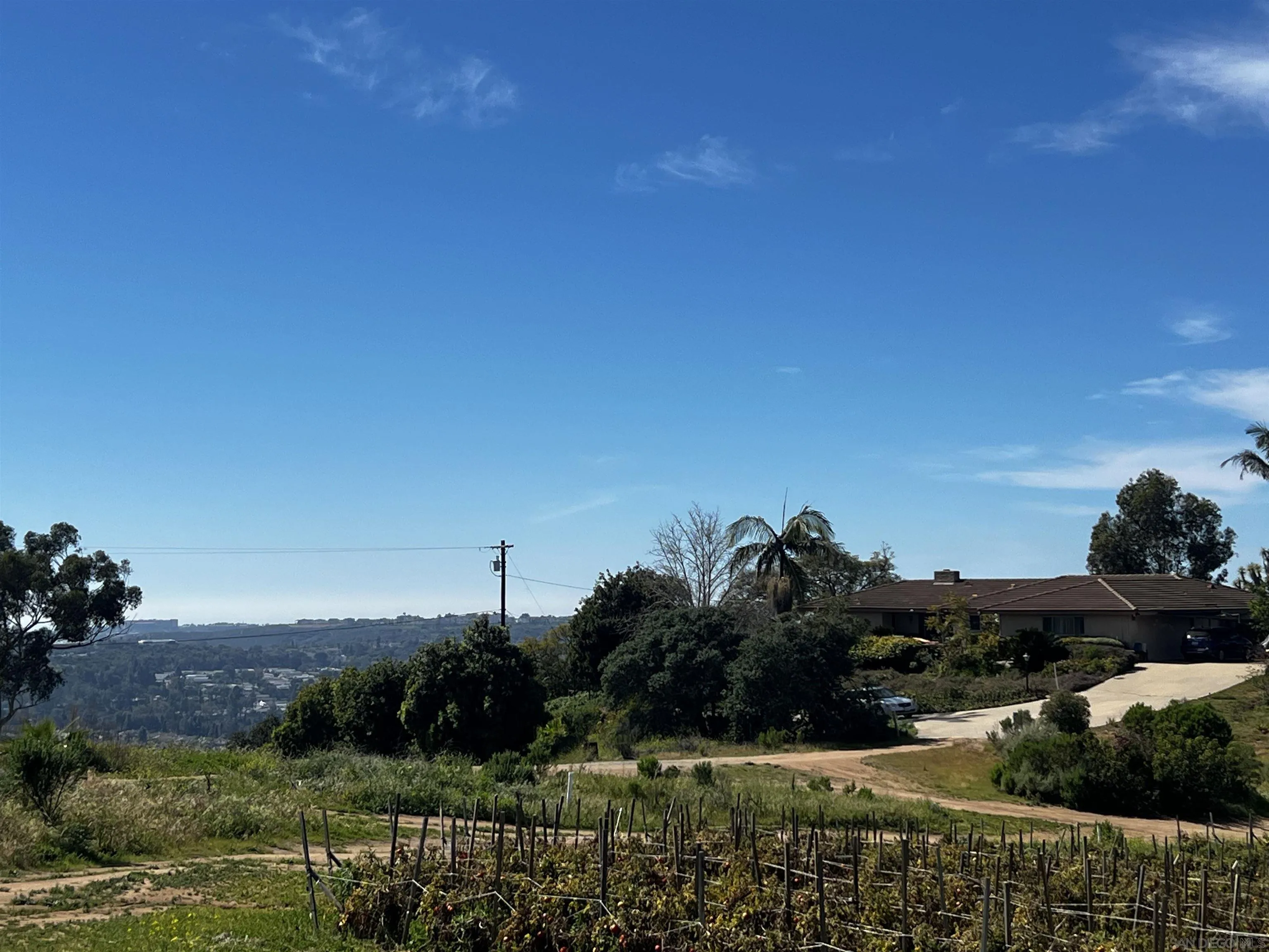 3250 Sunny Creek Road Carlsbad, CA 92010 - Photo 5 of 5