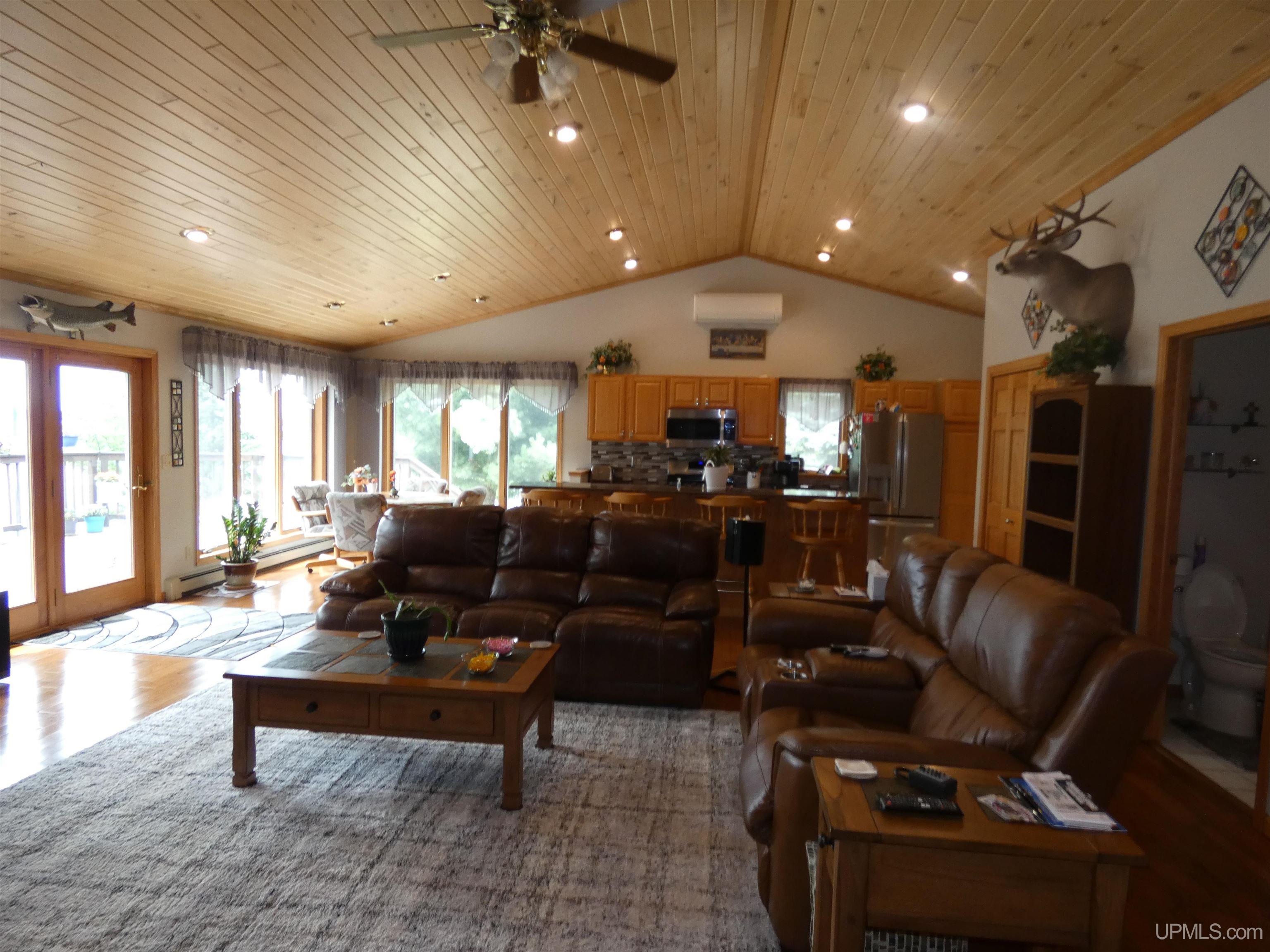 12883 East Shore Road Bergland, MI 49910 - Photo 28 of 56 Gallery Image 28