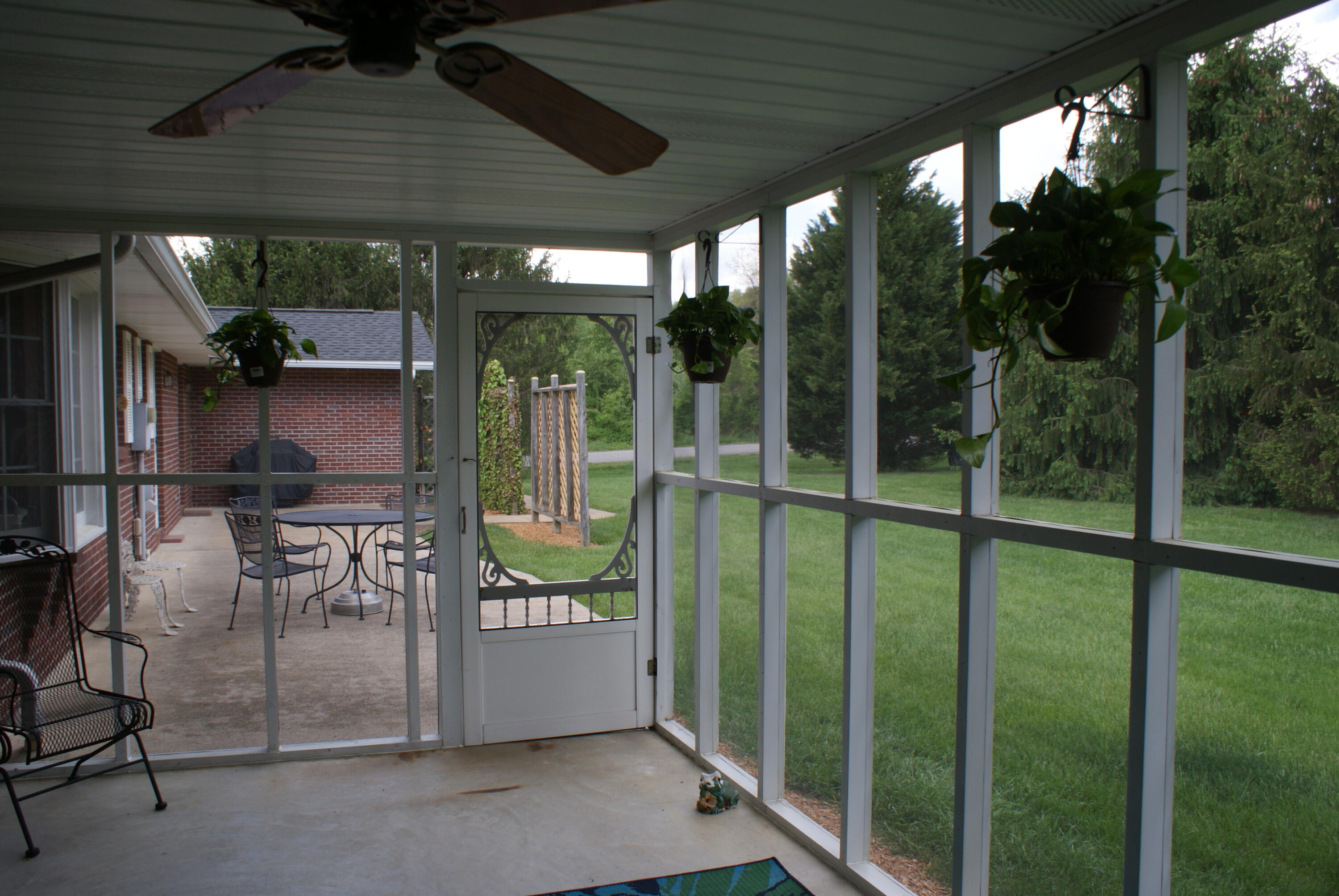 301 Sammys Road Covington, VA 24426 - Photo 8 of 32 DSC08903