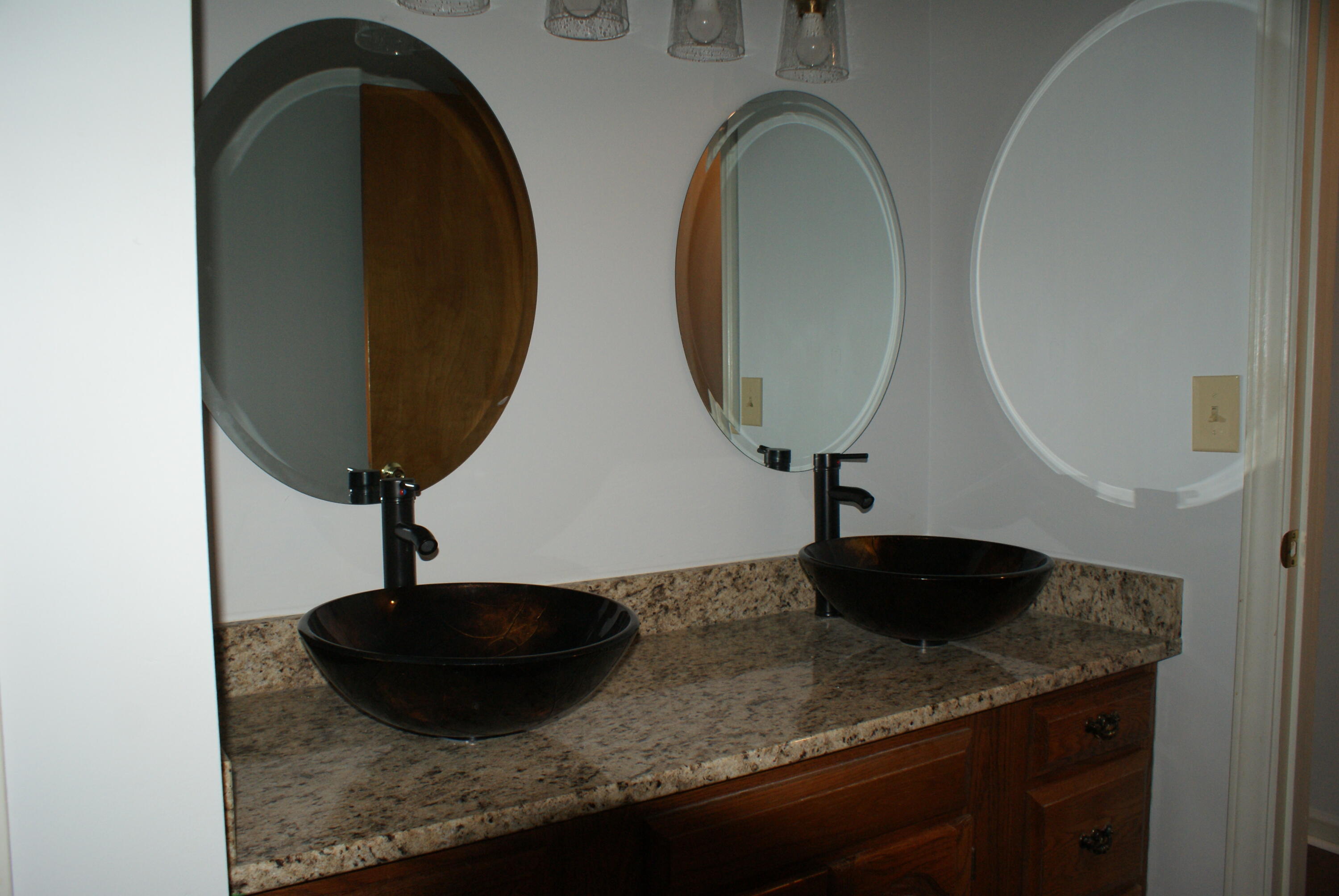 301 Sammys Road Covington, VA 24426 - Photo 9 of 32 DSC08955