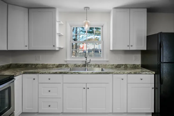 $424,900 | 10 Abby Road, Windham, ME 04062