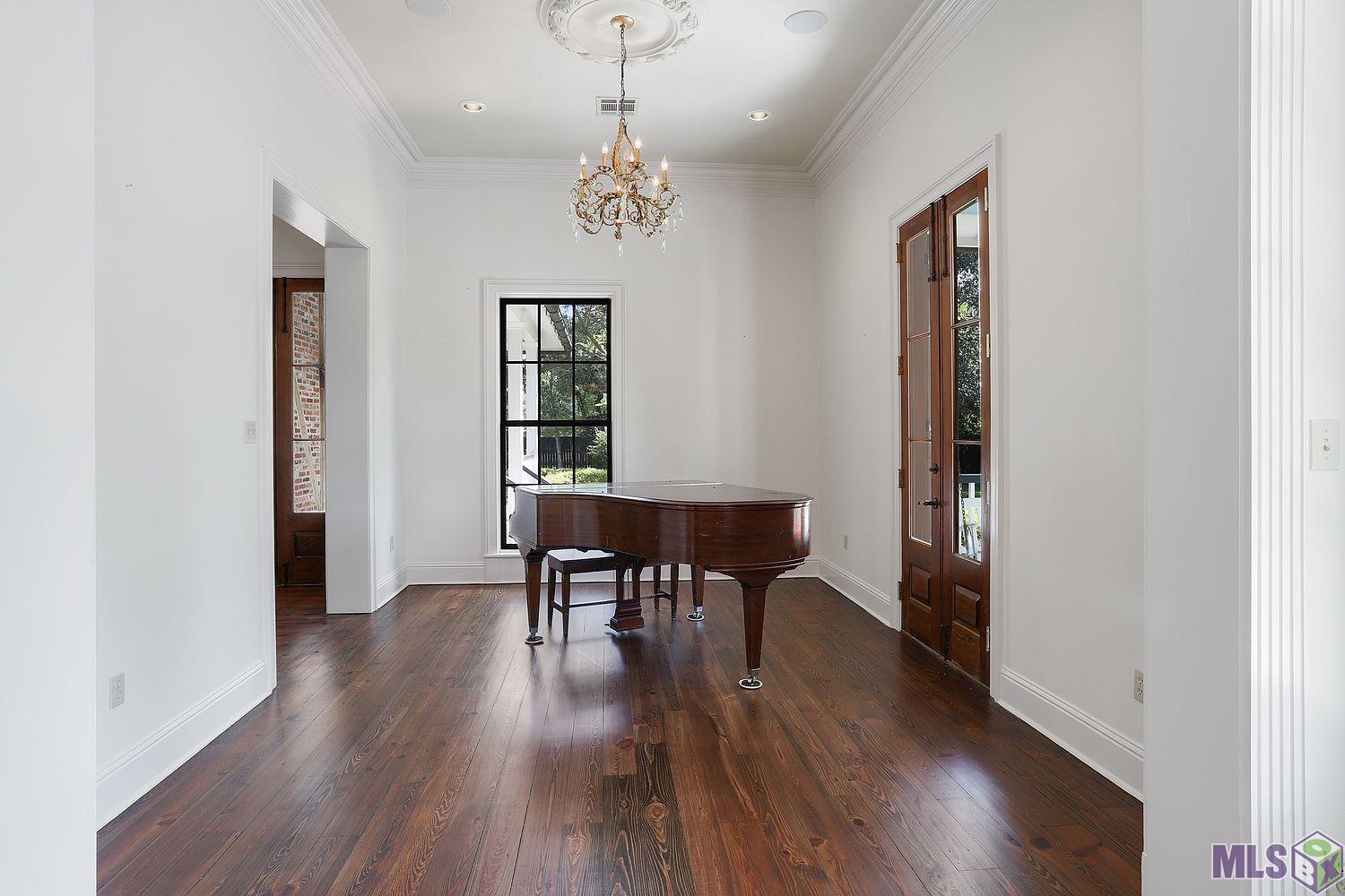 330 Fulwar Skipwith Road Baton Rouge, LA 70810 - Photo 33 of 49 Sitting Room