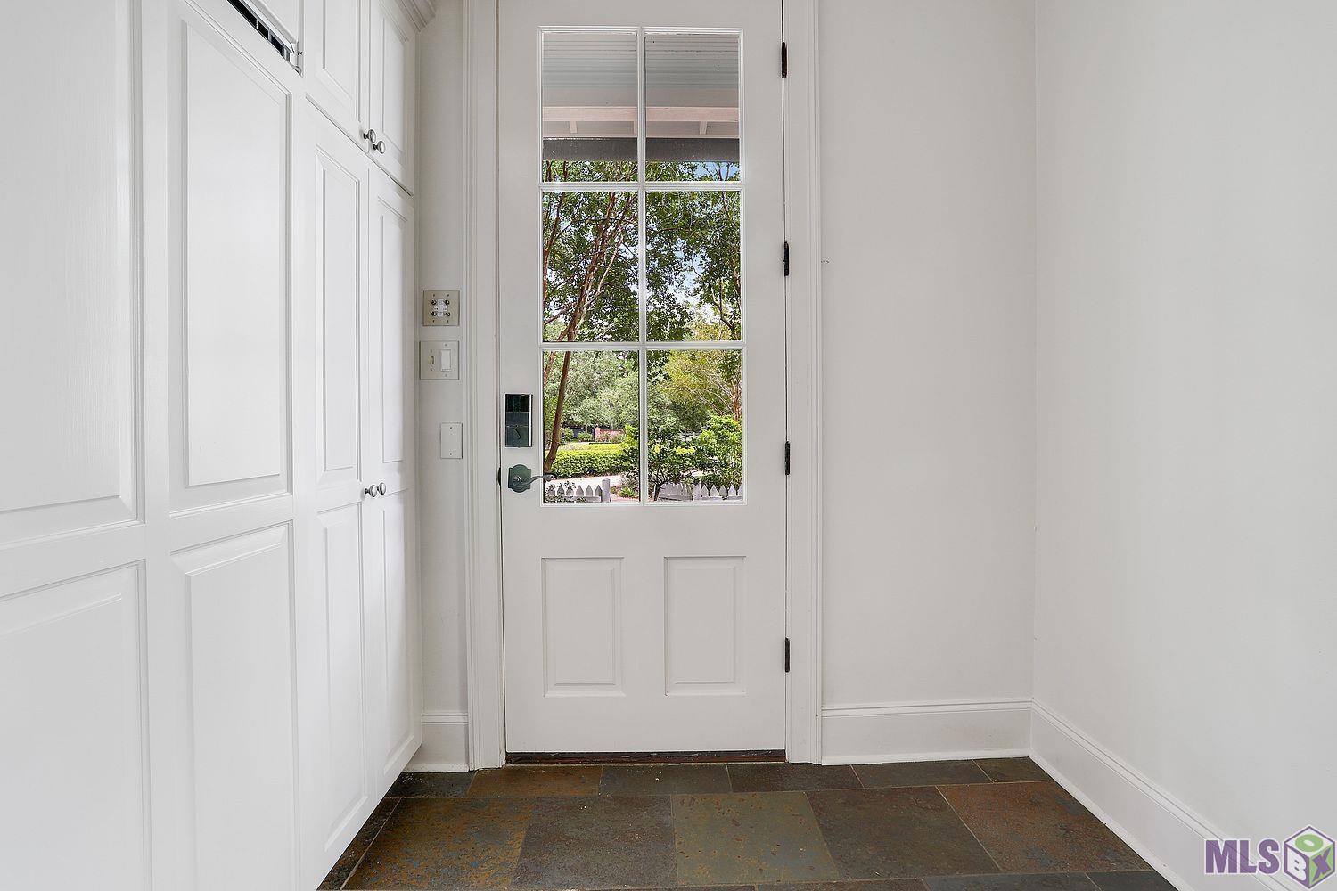 330 Fulwar Skipwith Road Baton Rouge, LA 70810 - Photo 45 of 49 Side Door