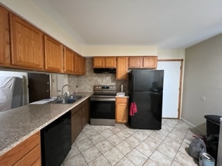 3018 Bernice Road, Unit 206 Lansing, IL 60438 - Photo 4 of 16 Gallery Image 4