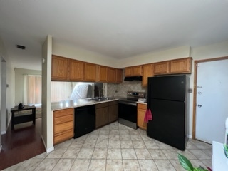 3018 Bernice Road, Unit 206 Lansing, IL 60438 - Photo 5 of 16 Gallery Image 5
